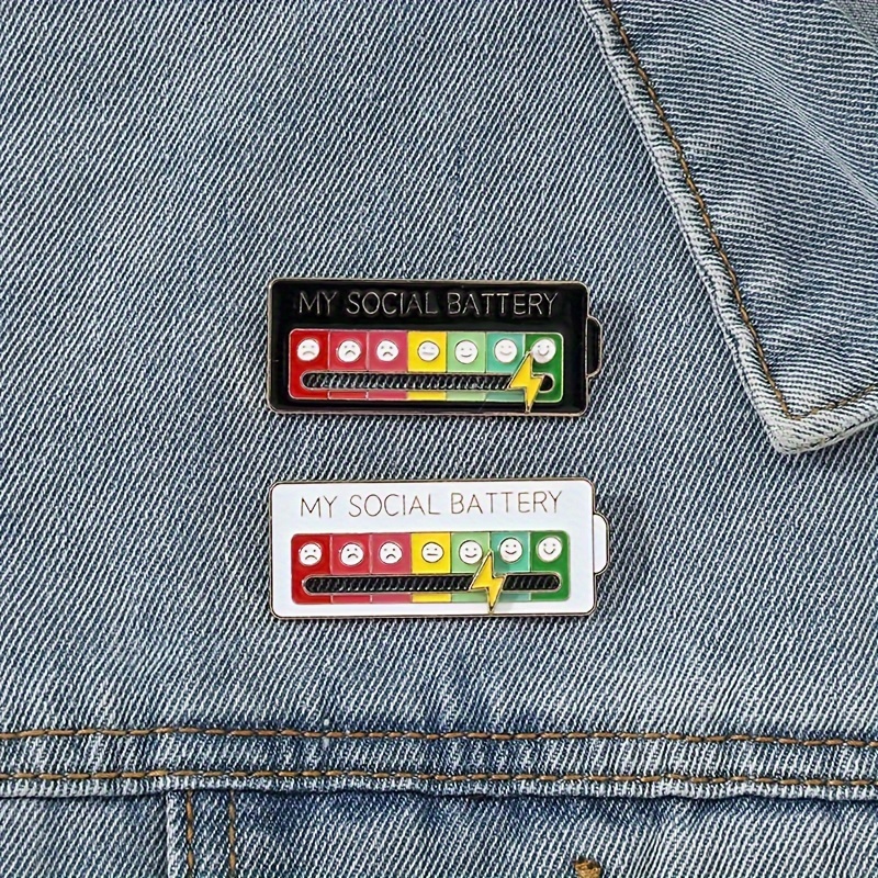 My Social Battery Pin - My social battery creati - Ma batterie sociale  Épinglette créative Épingle émotionnelle amusante en émail - Achat / Vente  badges - pin's My Social Battery Pin - My 