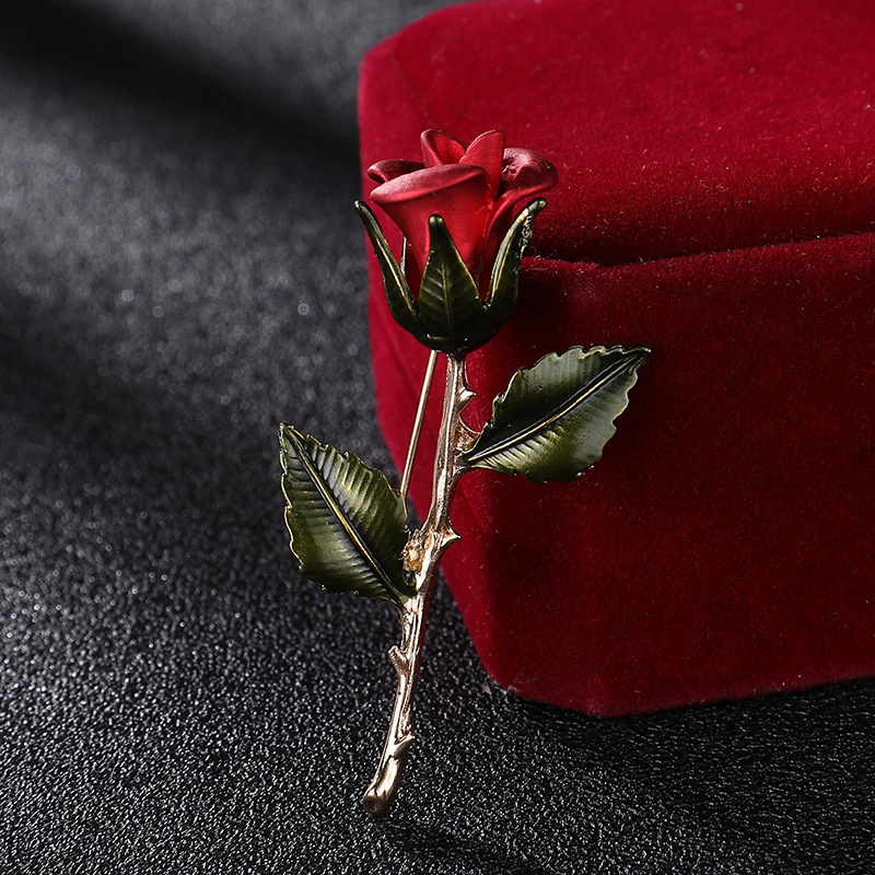 Handcrafted Rose Brooch Pins - Unique and Delicate Floral Jewelry