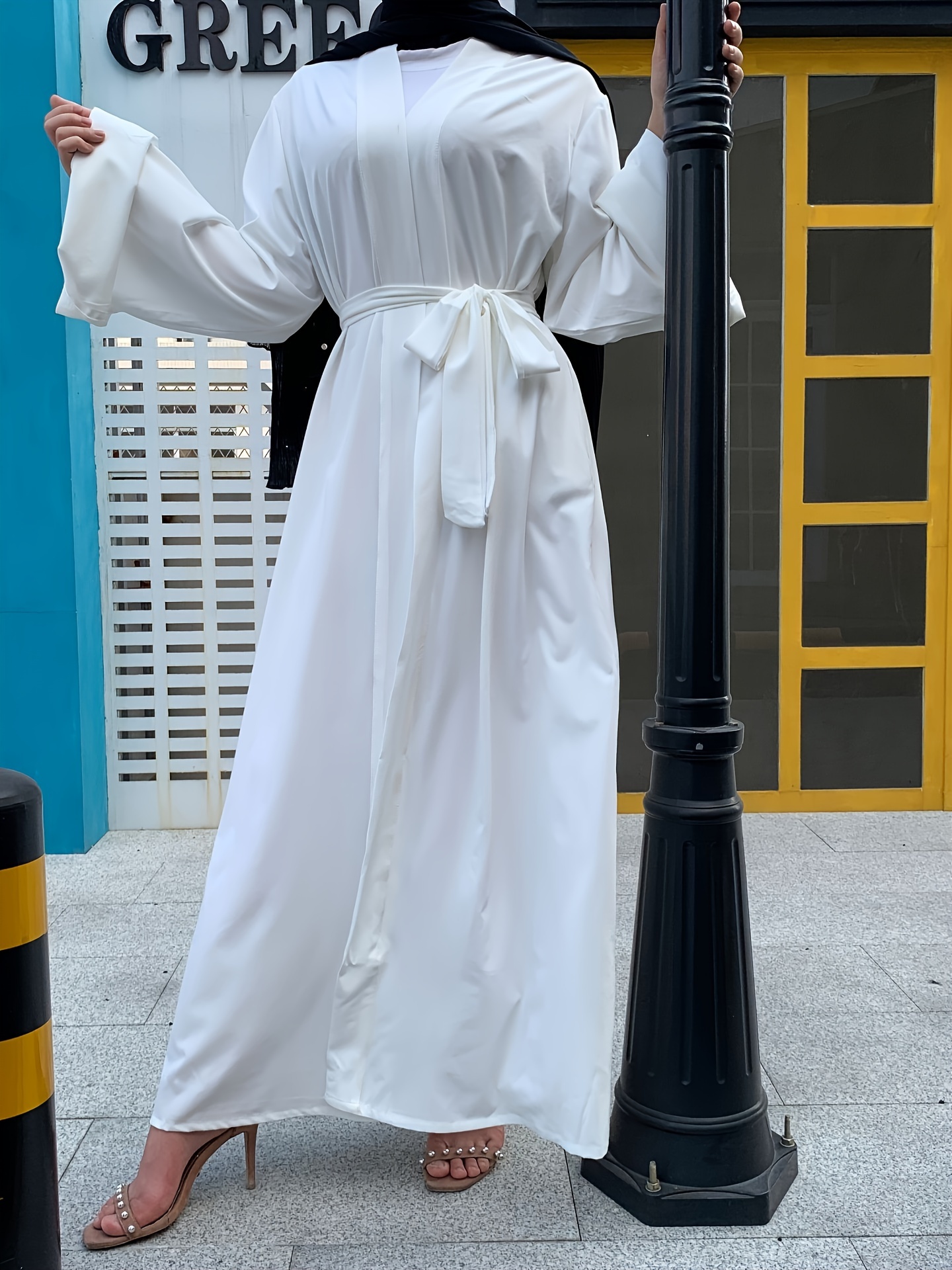 White open hot sale abaya uk