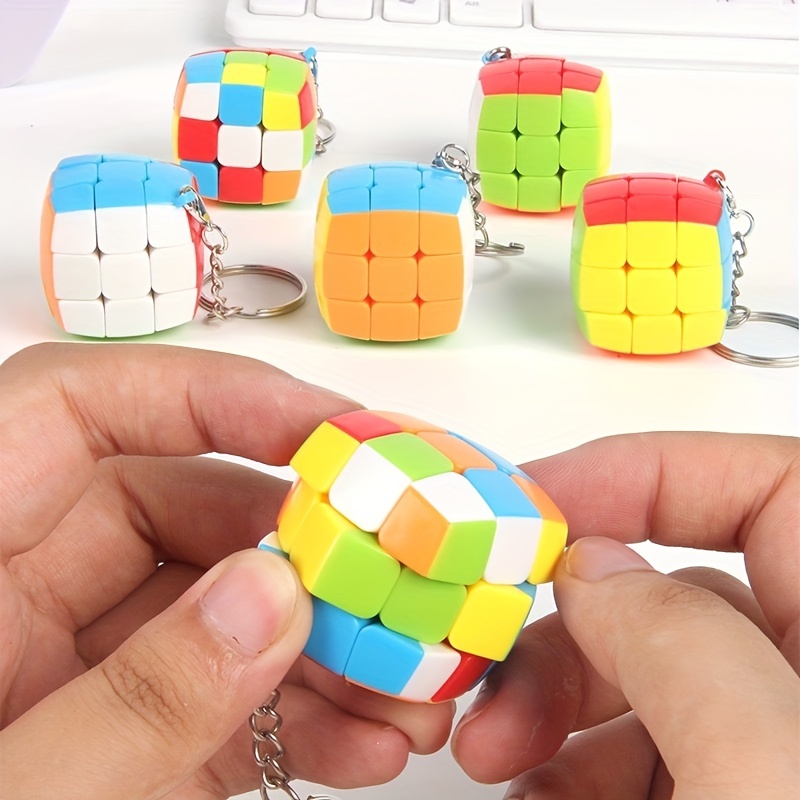 Lot de 12 mini cubes magiques Magic Cube, Speed Cube, jouets fête garçons,  filles, enfants,classiques,cubes Rubiks(3 x 3 cm)