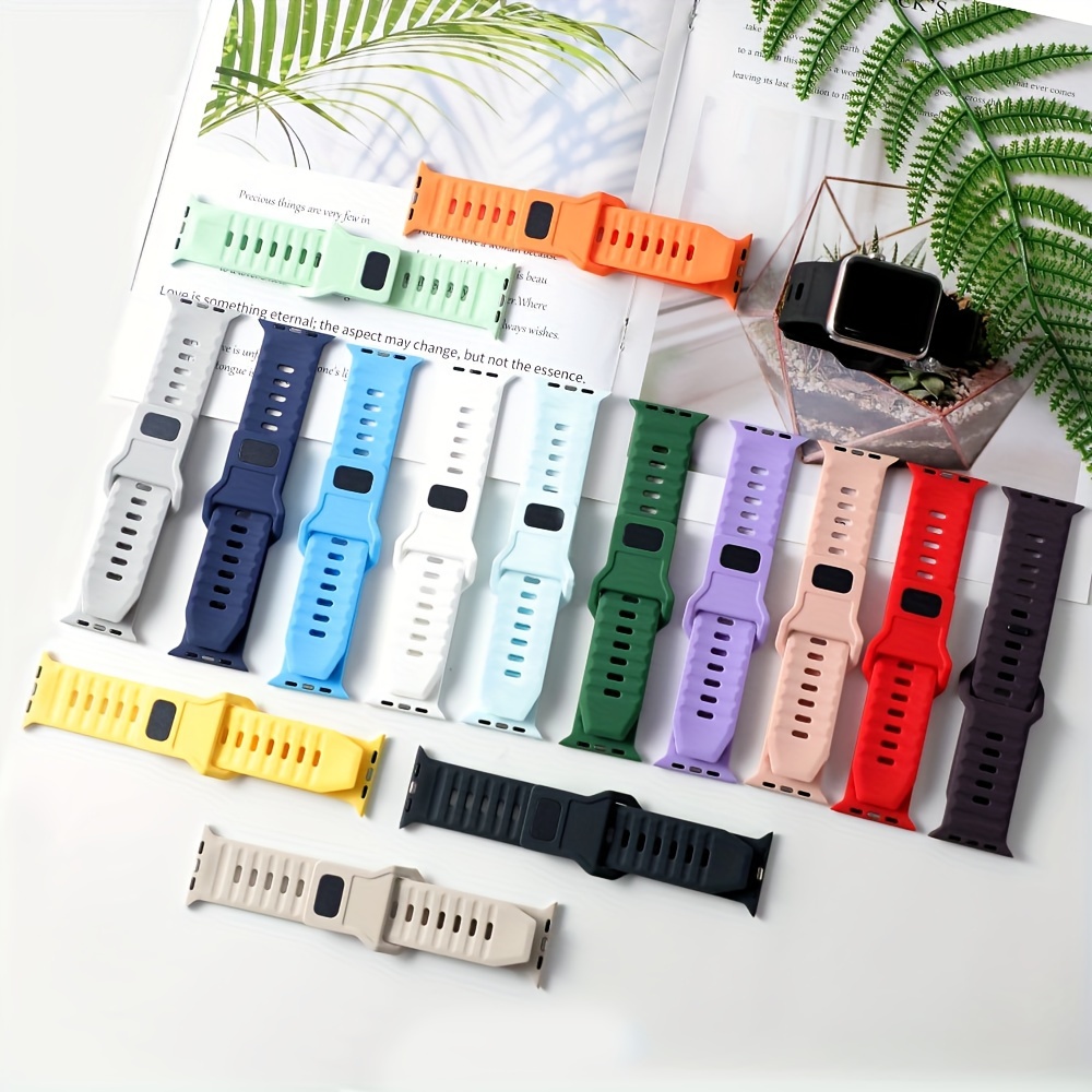 4pcs/set, Men's Fashion Silicone Strap Watch & 4pcs Bracelets Set, (without  Box)