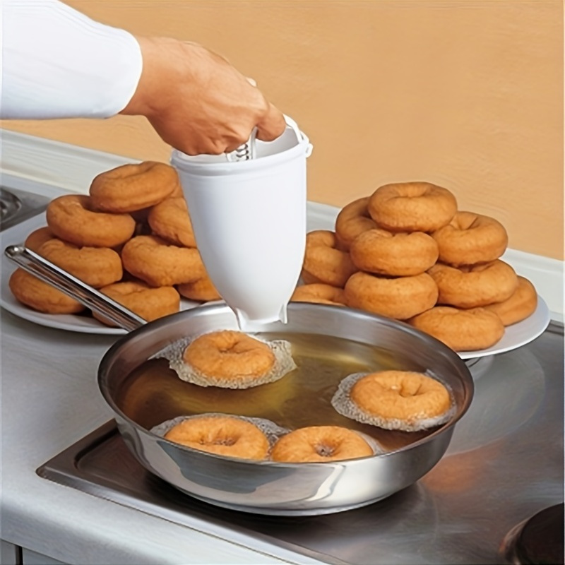Mini Donut Maker Nonstick Easy to Clean Makes 8 Doughnuts Lightweight Kid