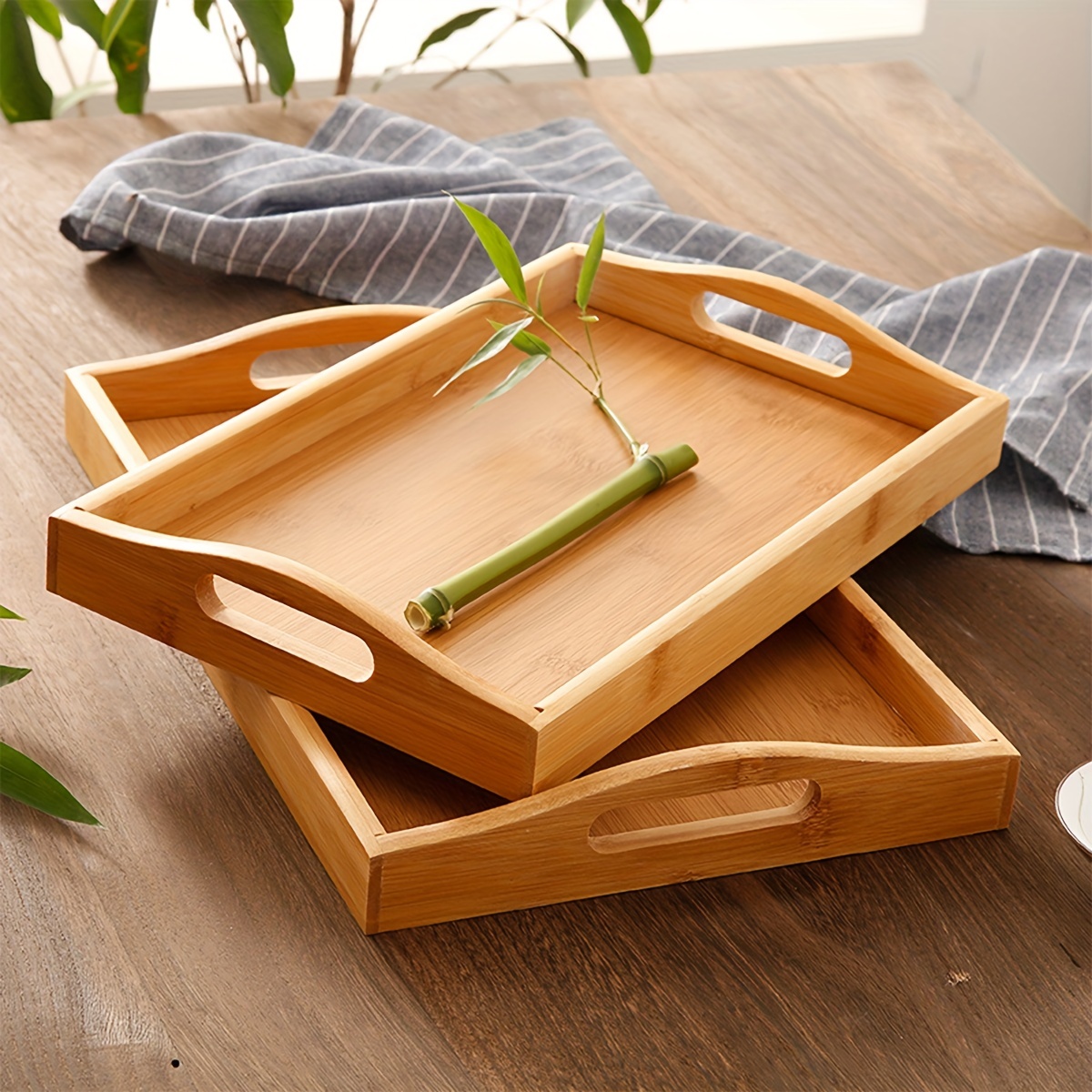 I will make my own breakfast. Wooden breakfast accessories set