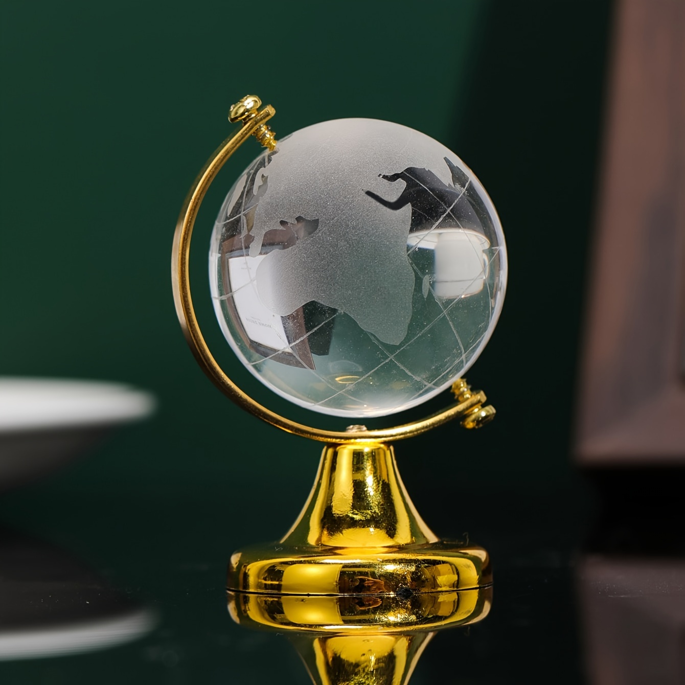 Automatic lifting Magnetic Levitation Floating Globe Anti Gravity Rotating  World Map with LED Light for Educational Gift Home Office Desk Decoration