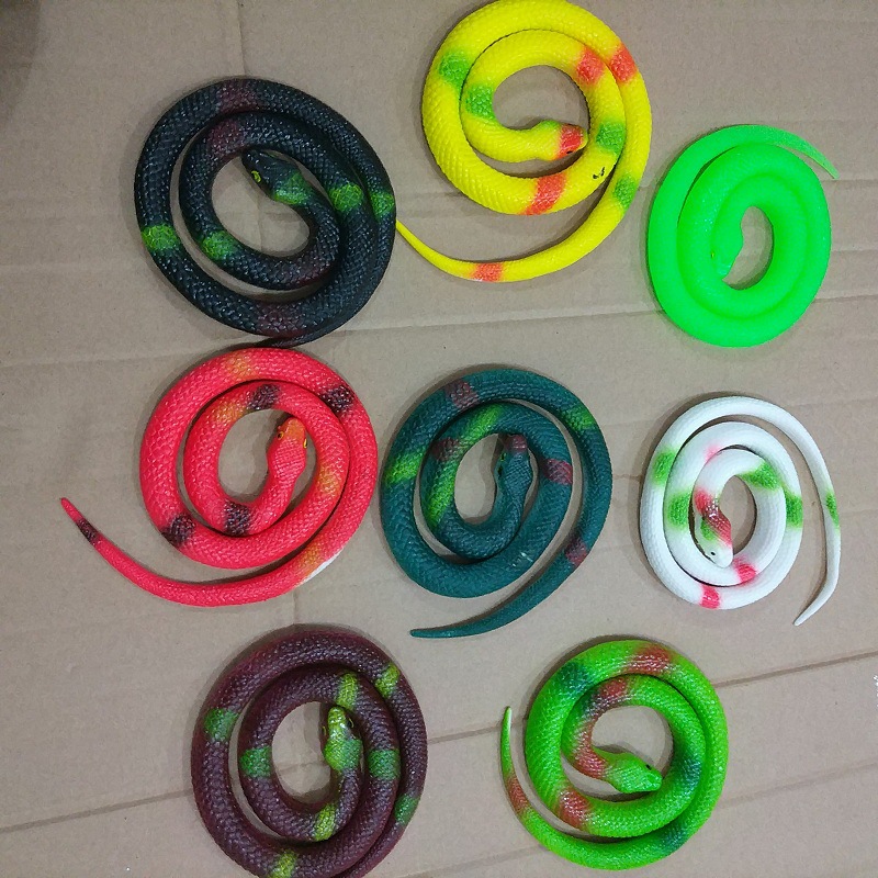 Rubber cheap snakes dollarama