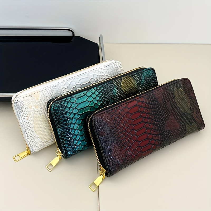 Women's Crocodile Embossed Print Wallet