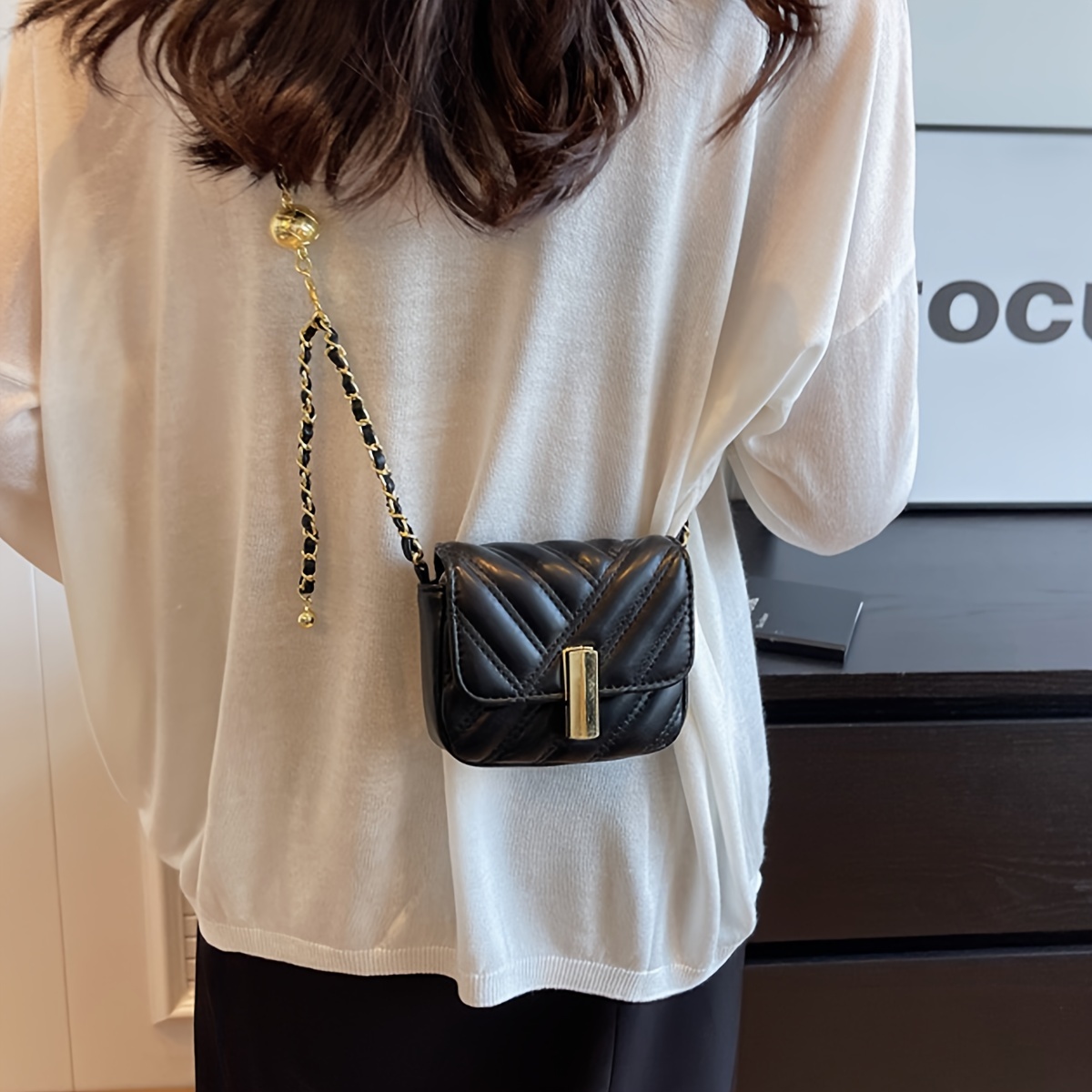 COS Diamond-Quilted Shoulder & Oversized Bag, Women's Fashion