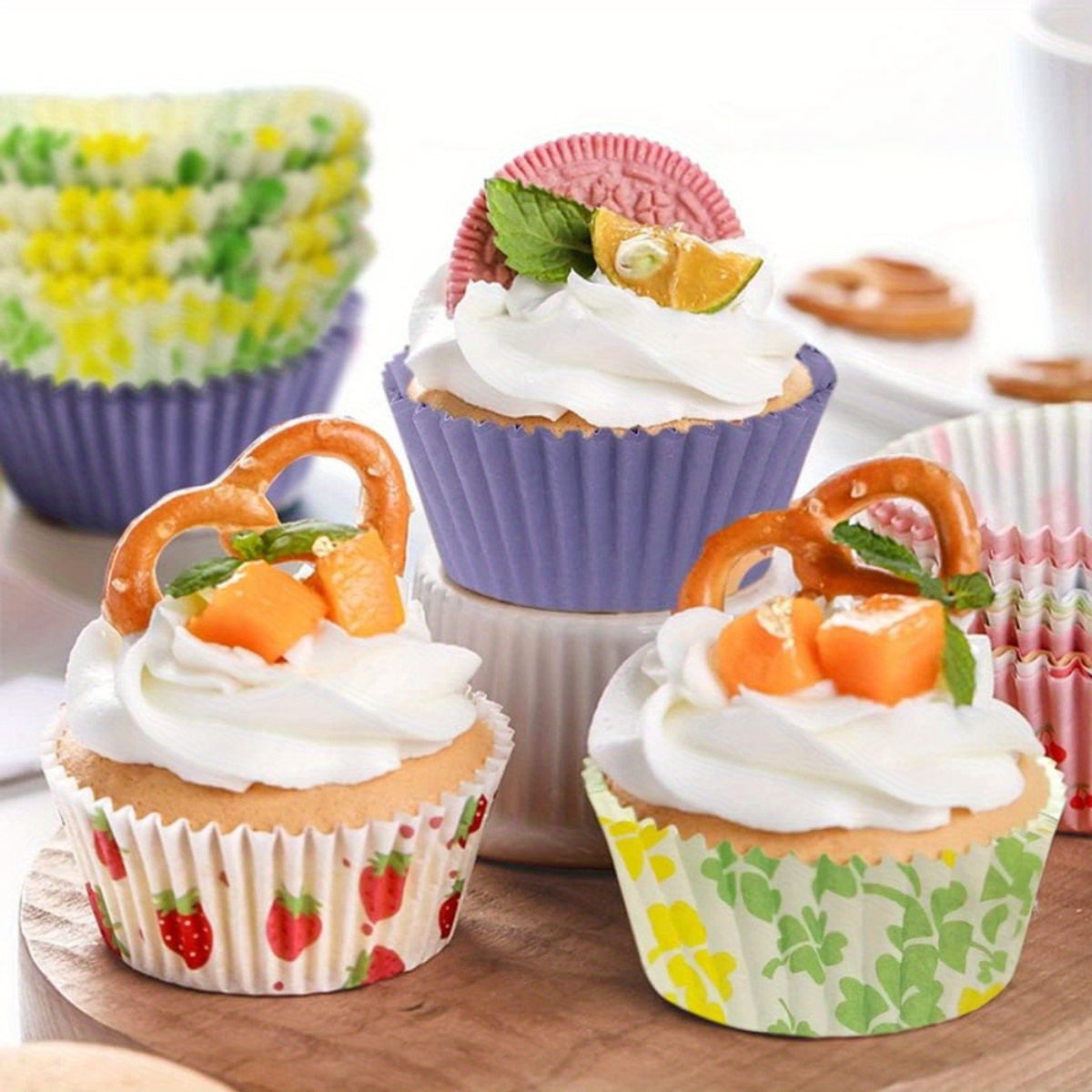 200pcs/set Of Colorful Flower-shaped Cake Cups, Christmas And Holiday  Baking Supplies, Muffin Cake Cups, High Temperature Resistant Bread Paper  Cups, Suitable For Wedding Parties, Mini Dessert Paper Cup Bases