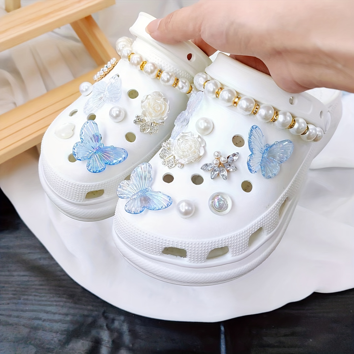 16PCS/Set DIY Pearl Croc Shoes Charms Luxury Bling Chain Shoe Decoration  Buckle For Women Girls Croc Gift Shoelace Accessories