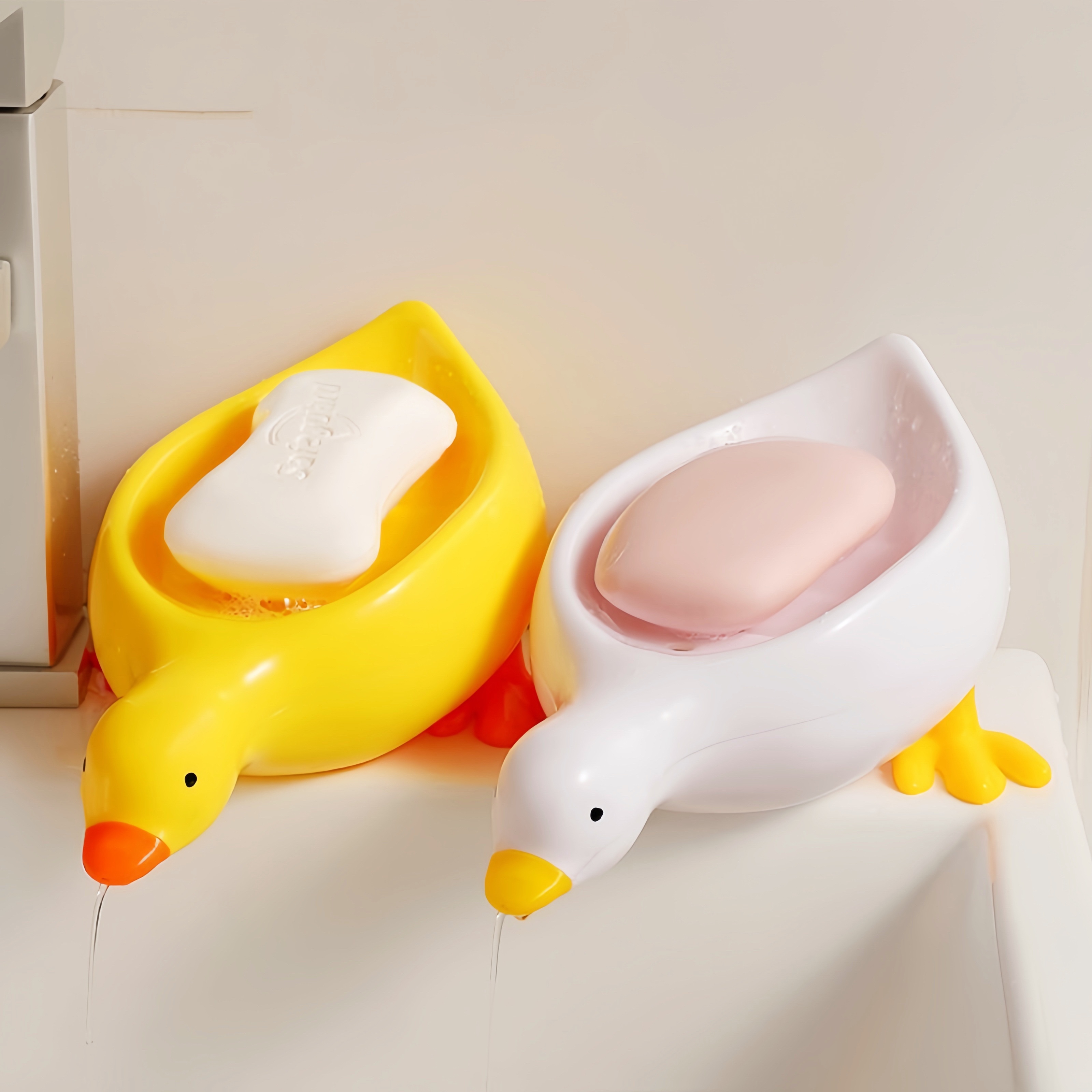 https://img.kwcdn.com/product/cute-duck-soap-dish/d69d2f15w98k18-7b087034/Fancyalgo/VirtualModelMatting/b8a6b5f85836ad5b5f80fcf1f8aa9a9e.jpg?imageView2/2/w/500/q/60/format/webp