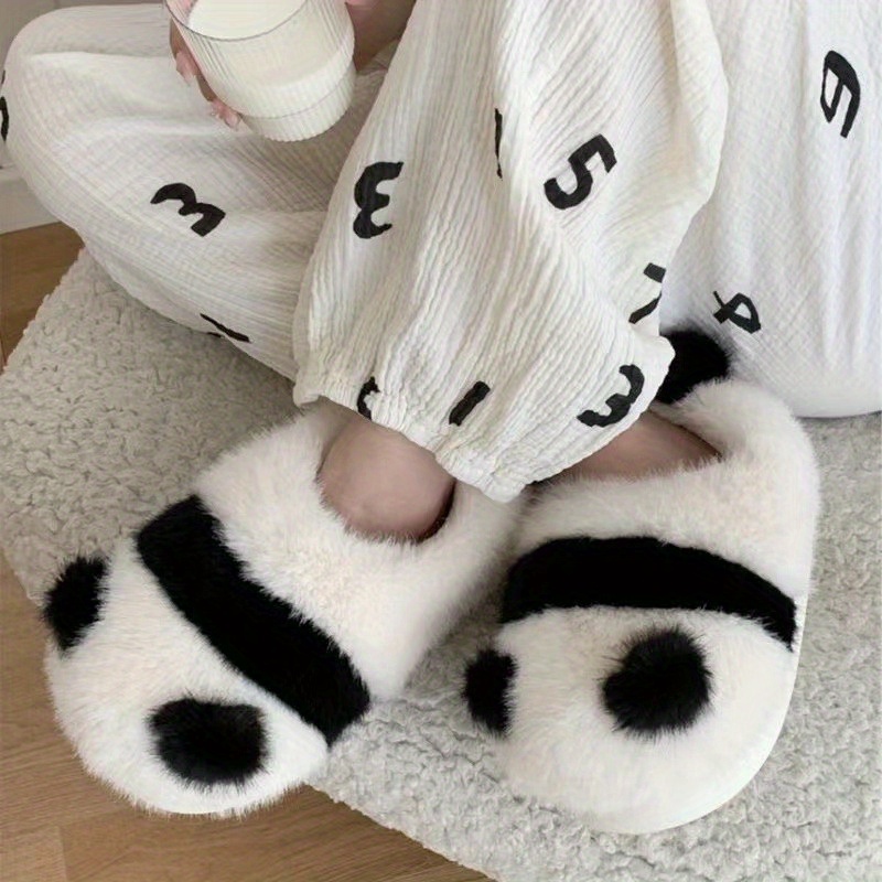 Calcetines tipo pantufla de felpa con panda rojo para niños