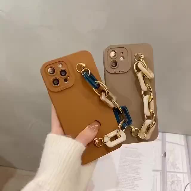 louis vuitton phone case with chain
