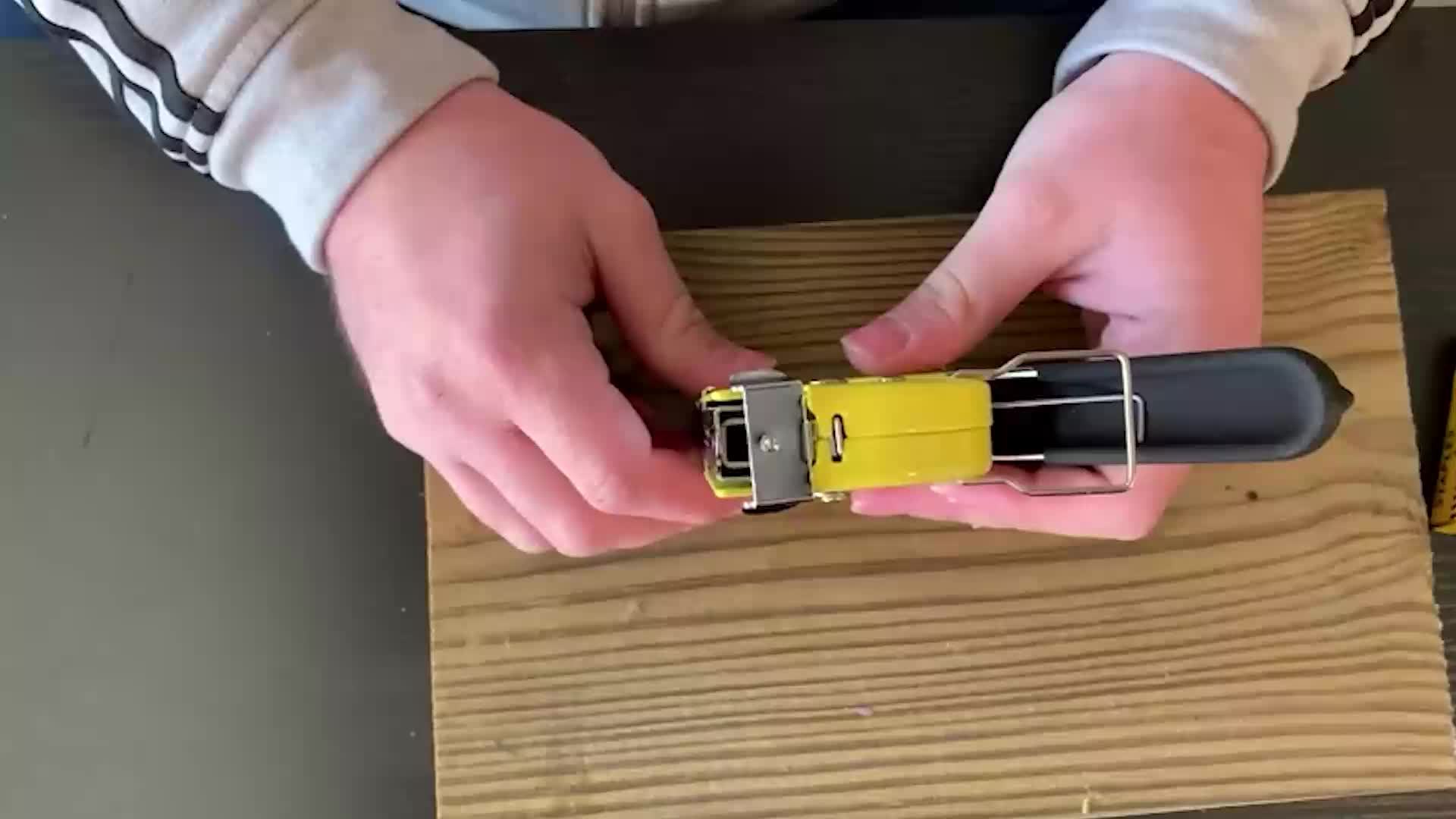 1 unidad Pistola de clavos manual de 4 en 1, para clavos T/U/I/Pin, fuerza ajustable, multipropósito, herramienta para DIY, decoración de hogar, furniture, woodworking, metal, peso 543g - Imagen 12