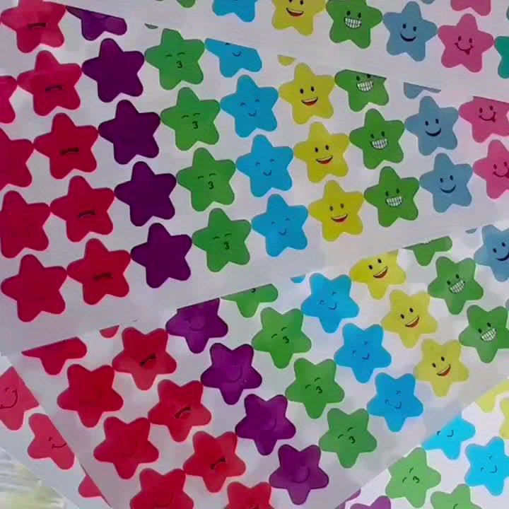Feliciay 500 Golden Star Smile stickers rouleau, école Classe bonus enfants  Glitter autocollant autocollant, fête décoration autocollant smiley (smiley  face) : : Cuisine et Maison