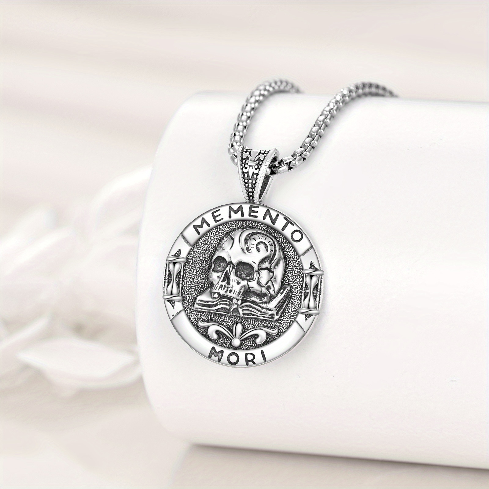 925 Sterling Silvery Memento Mori Skull Pendant Necklace
