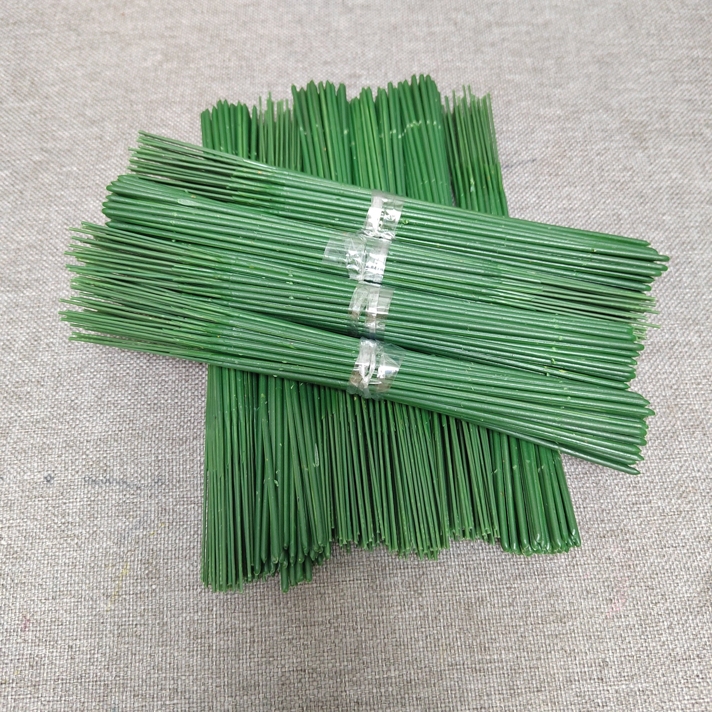 Florist Flower Plastic Wire Rose Stems with LEAVES 2mm Dark Green x 10 pcs
