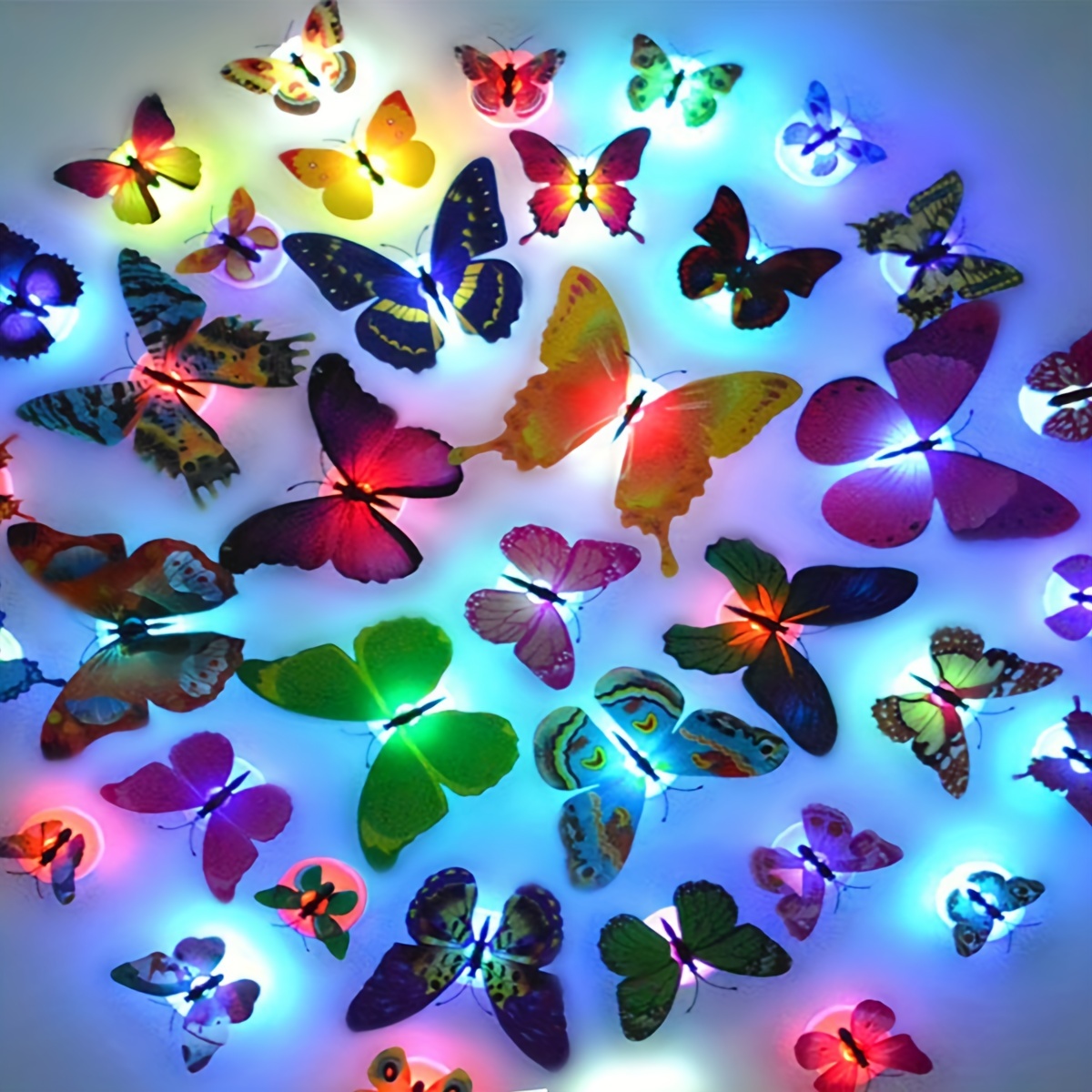 3 mariposas voladoras alimentadas por energía solar/batería. Mariposas  Voladoras Decoran El Paisaje Del Jardín Y Del Patio (colores aleatorios).