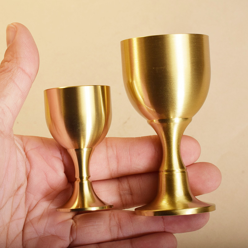 Brass Wine Cups Wine Goblet Vintage Pure Copper Chalice Engraving Shot Glass  Liqueur Goblet Wine Chalice for Drinking Water : : Home