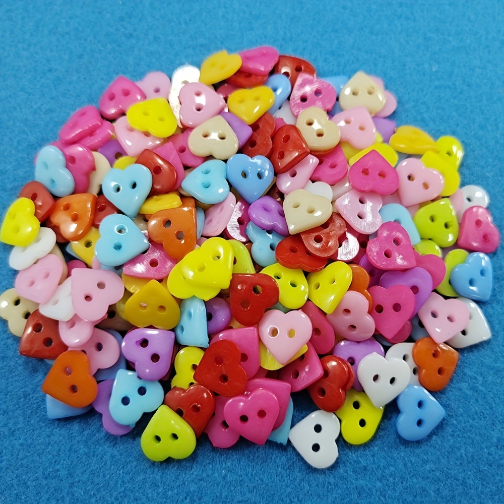 100Pcs Heart Shape Buttons Pretty Resin Buttons DIY Craft Accessories (Red)  