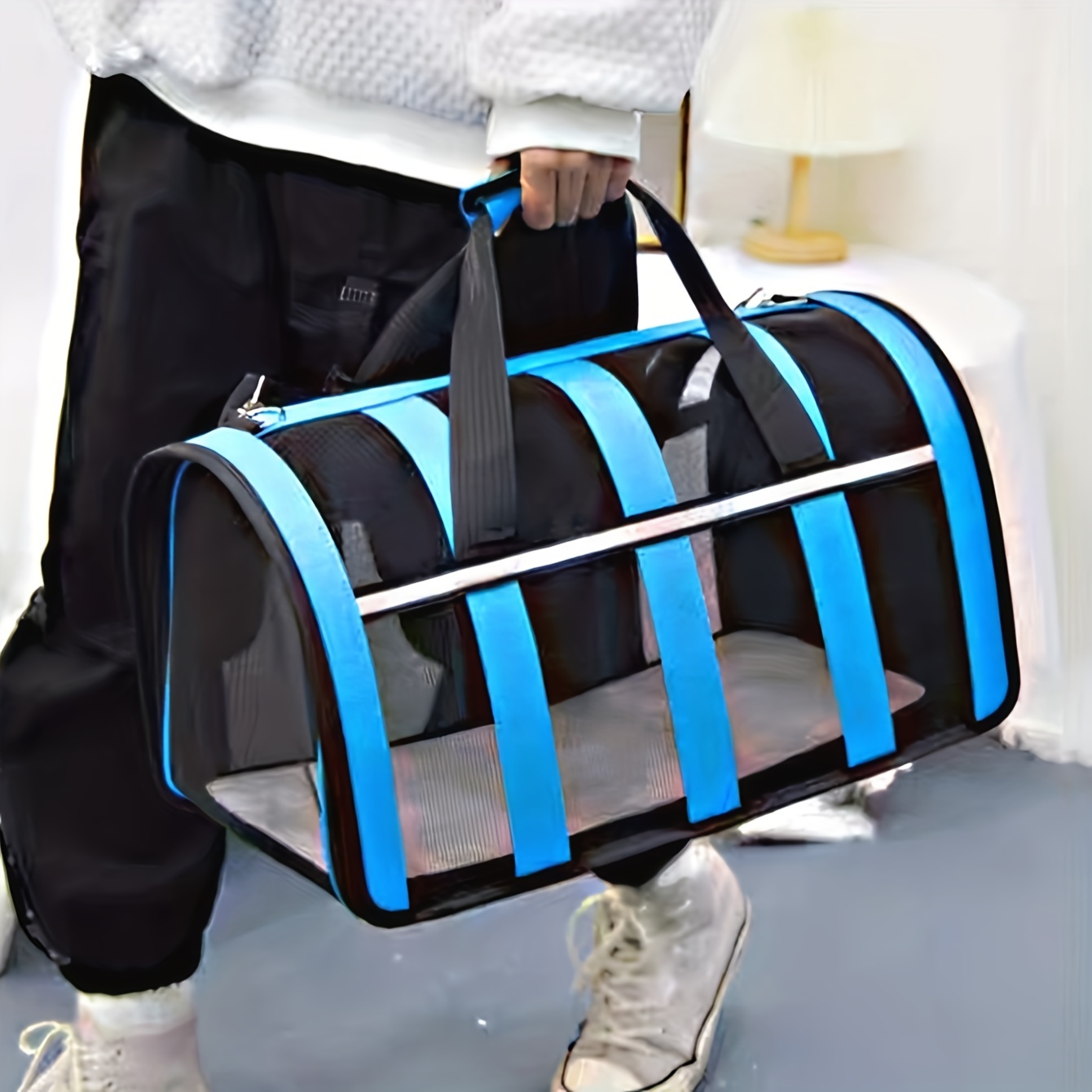 https://img.kwcdn.com/product/dog-carrier/d69d2f15w98k18-33354799/Fancyalgo/VirtualModelMatting/676b5cda016be8b2a961de73eae41fd3.jpg?imageView2/2/w/500/q/60/format/webp