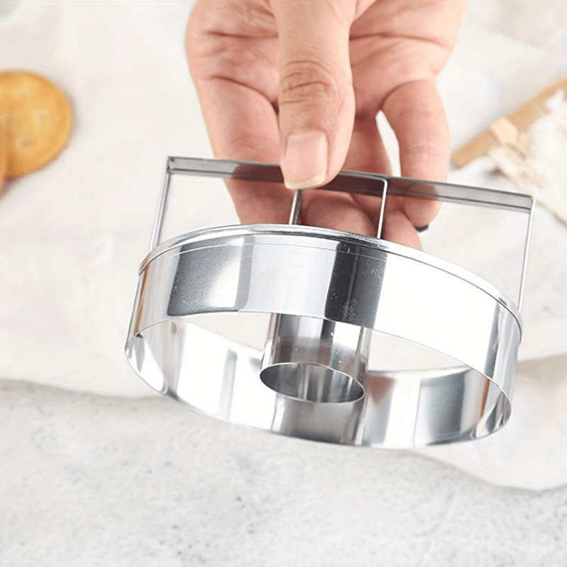 3Pcs Round Cookie Cutters with Handle, Circle Biscuit Cutter for Baking,  Dough Cutter, Metal Cookie Cutters, Coated and Soft PVC for Protection