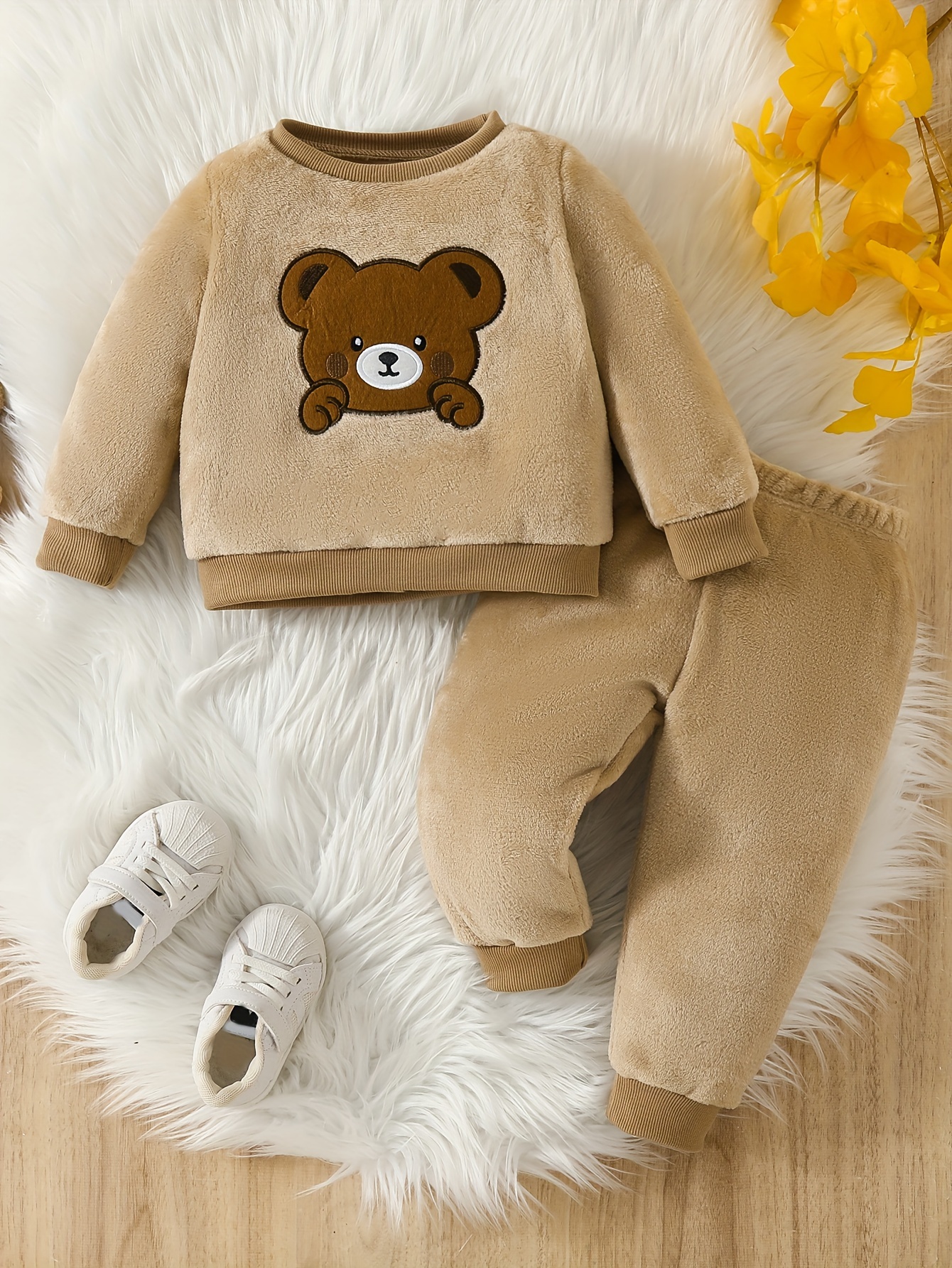 Boys Trendy Casual Sweatshirt With Anime Bear Smile Face Print For Spring  Autumn Boys Clothing - Kids' Fashion - Temu Italy