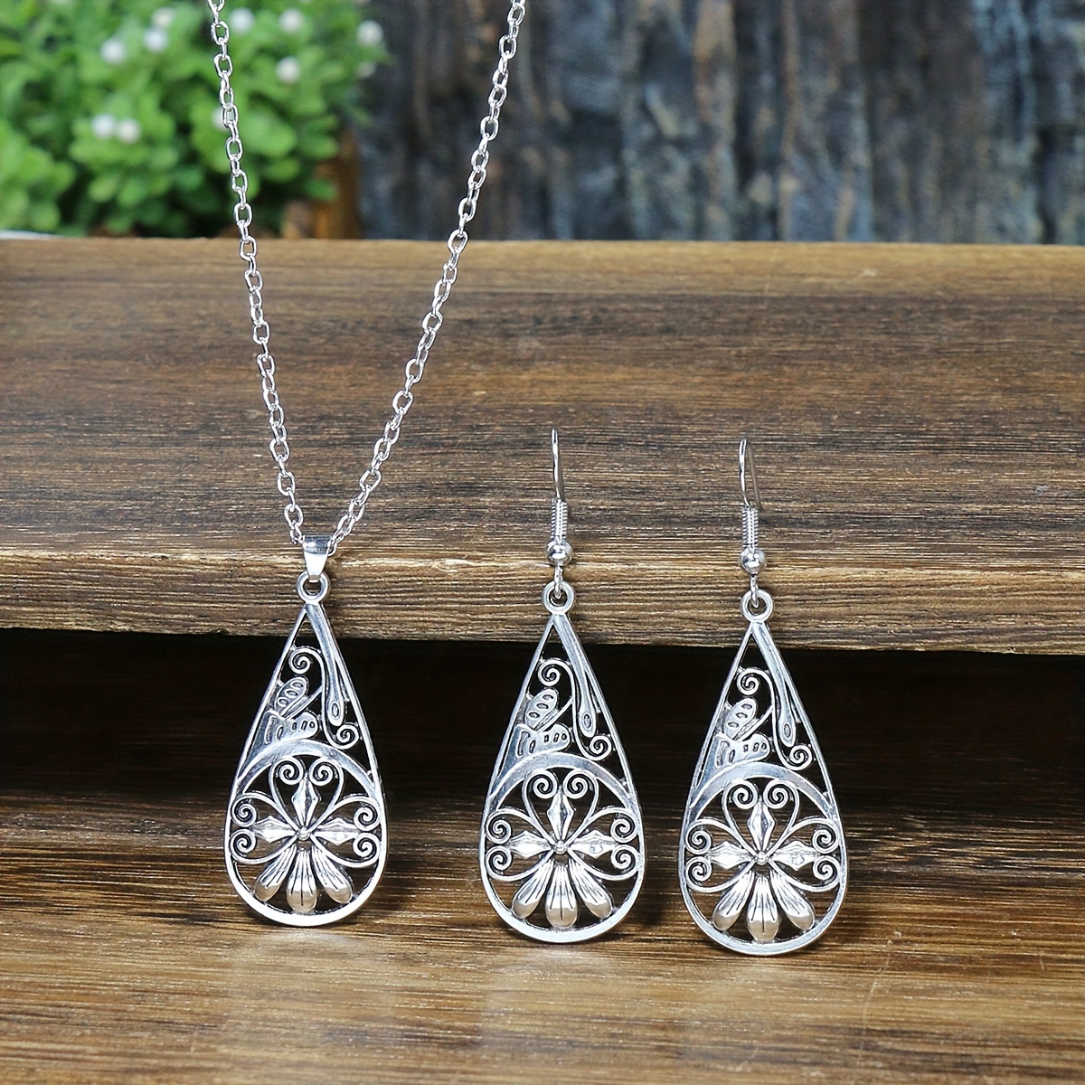 Simple Circle Jewelry Accessories Set Inlaid Rhinestones Pendant Necklace &  Stud Dangle Earrings Jewelry Gift For Women & Girls
