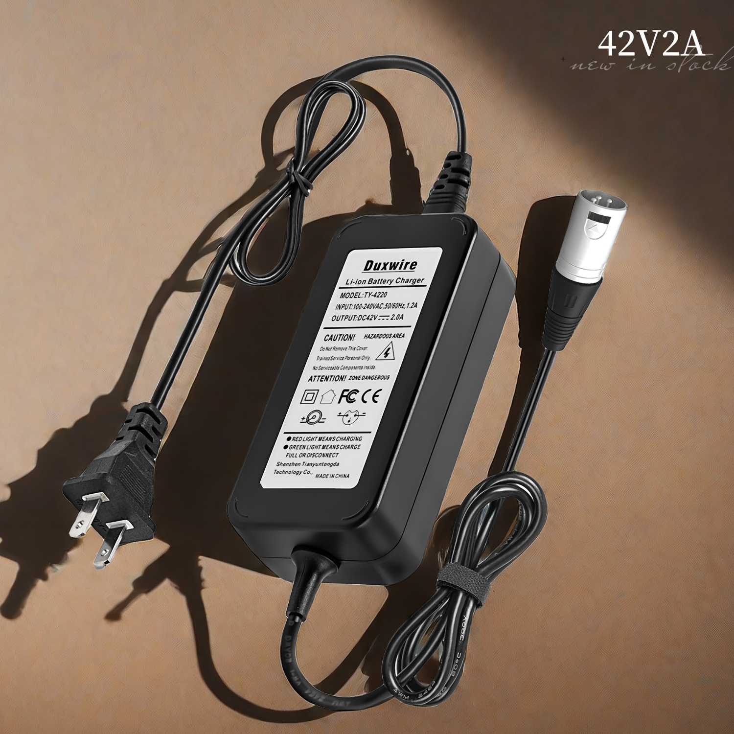 The Duxwire Card nontou American Standard Power Cord Has Constant Voltage And Constant Current Protection Shock resistant And Fire resistant PC Material 42V2A Black Charger Suitable For Lithium ion