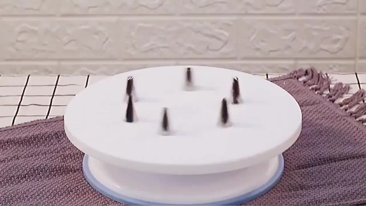 Cake Decorating Table Rotating Cake Turntable Turns Smoothly - Temu