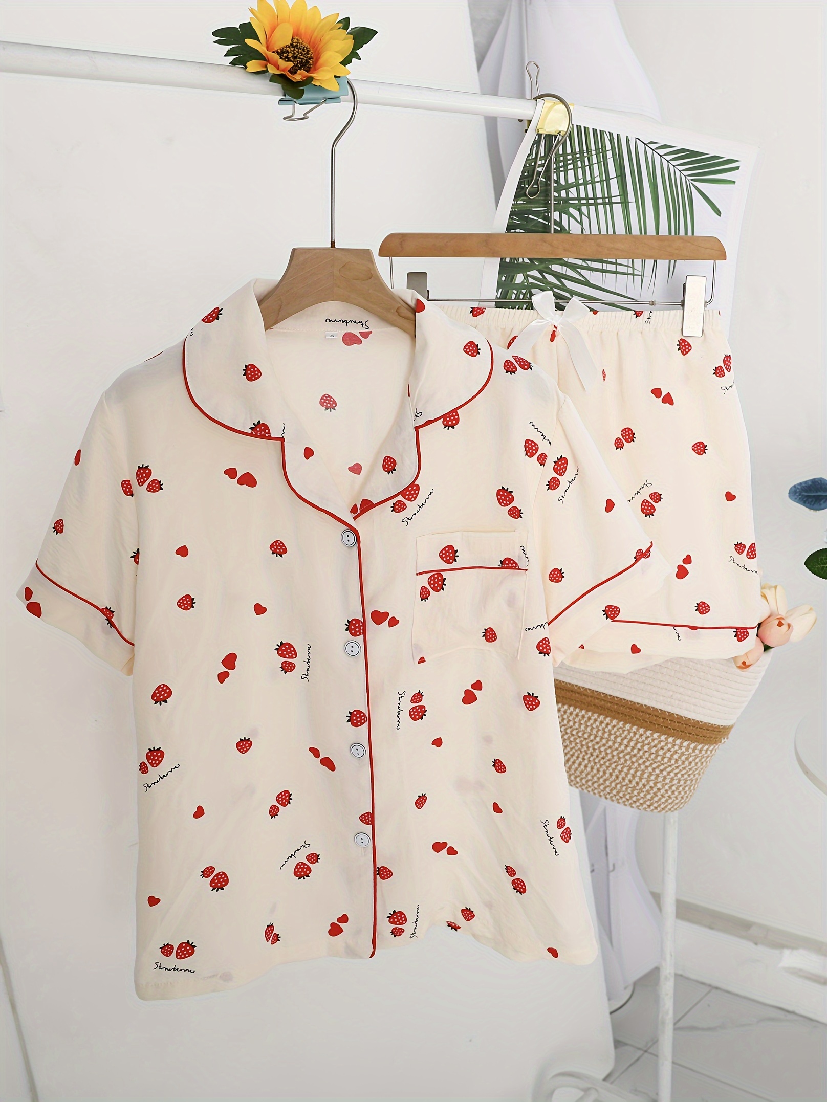 Cute Moon Print Pajamas, Comfy Cami Top & Elastic Waistband Shorts, Women's  Loungewear & Sleepwear