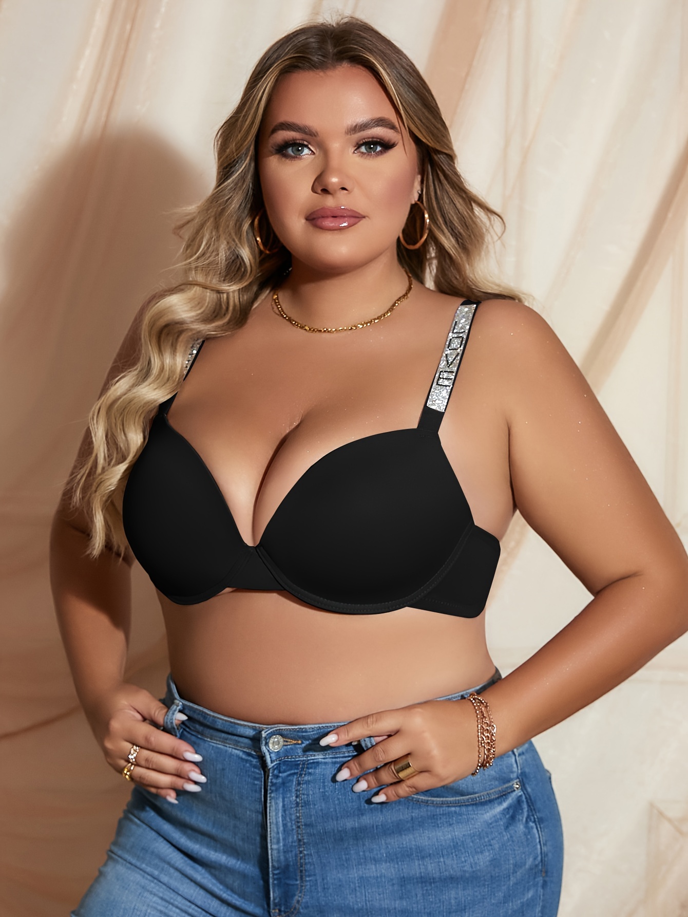 Elastic Triangle Halter Bralettes Cutout Seamless Longline Stretch Plus  Size Solid Color Adjustable Graphic Sexy Bras White : : Clothing,  Shoes & Accessories