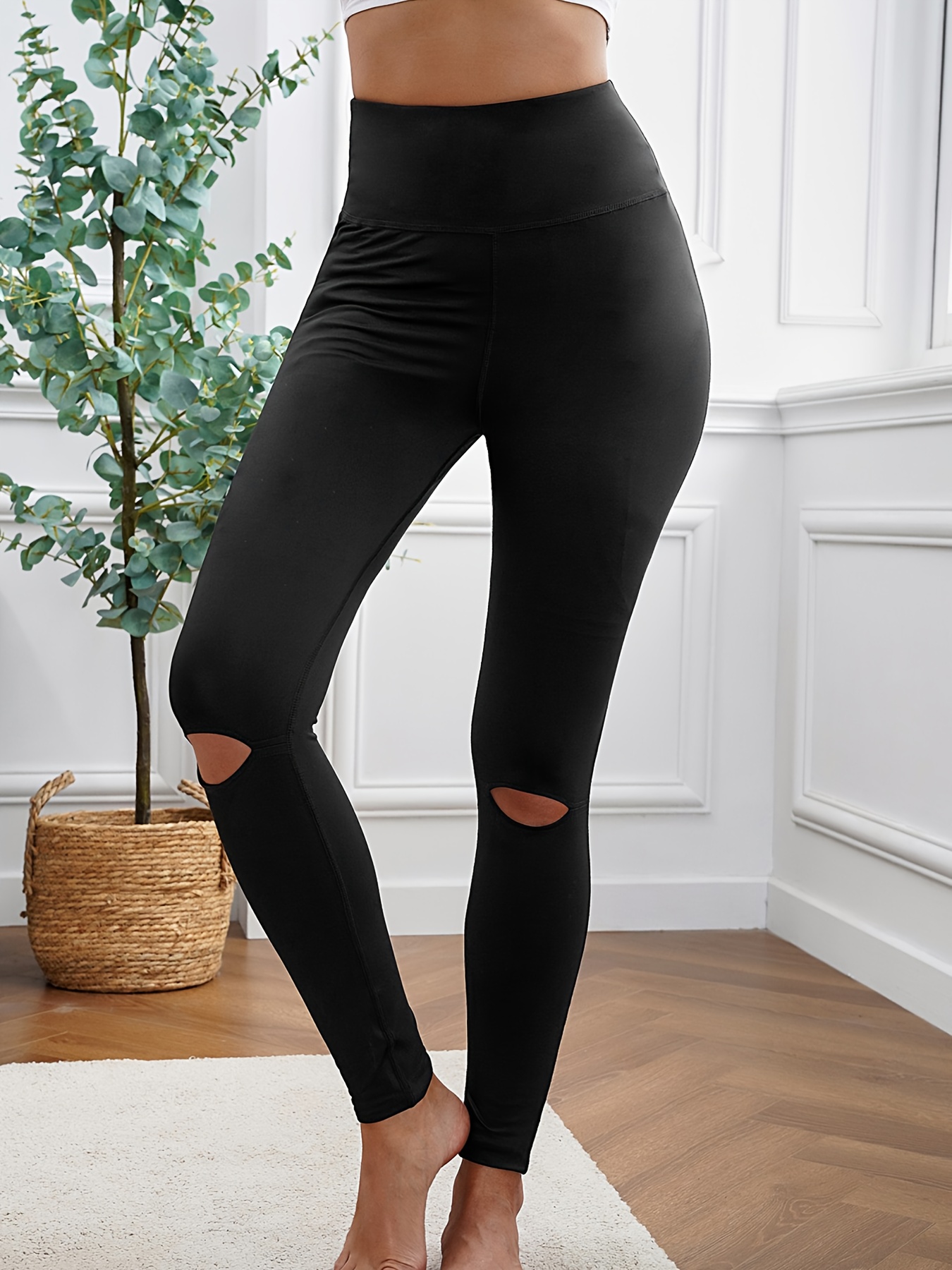 Black Stretchable Plain Leggings For Women
