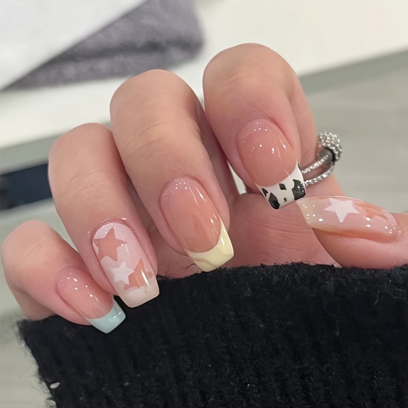 Nude lv nails