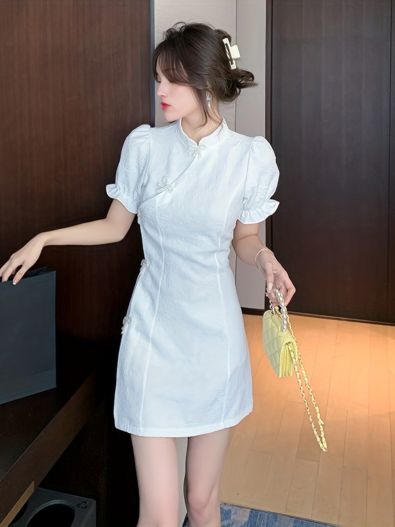 Solid Slim Cheongsam Dress, Elegant Short Sleeve Stand Collar Split Qipao  Dress, Women's Clothing