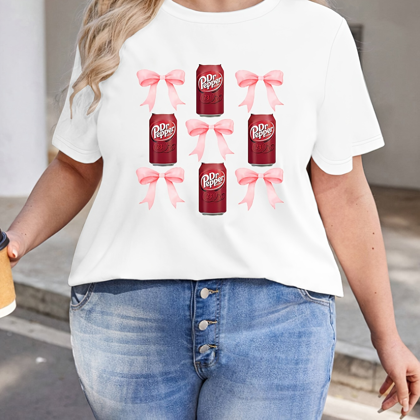 

Plus Size Women's Casual Dr Pepper Can Bowknot Print T-shirt - Polyester Knit Fabric, Summer Collection, Round Neck Short Sleeve Top