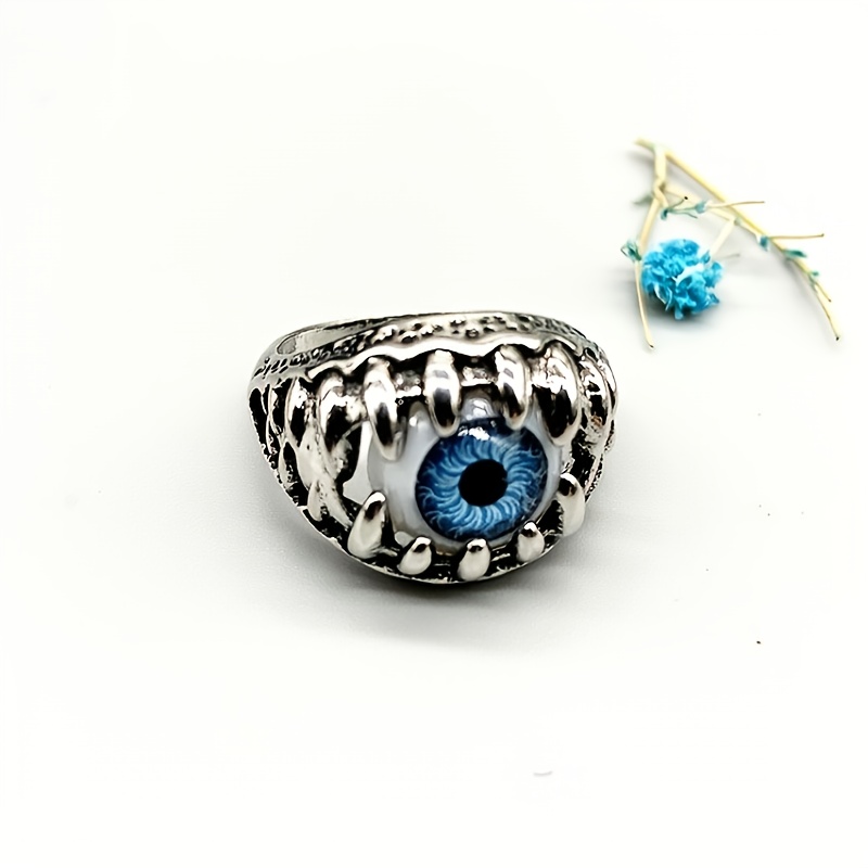 Devil deals eye ring