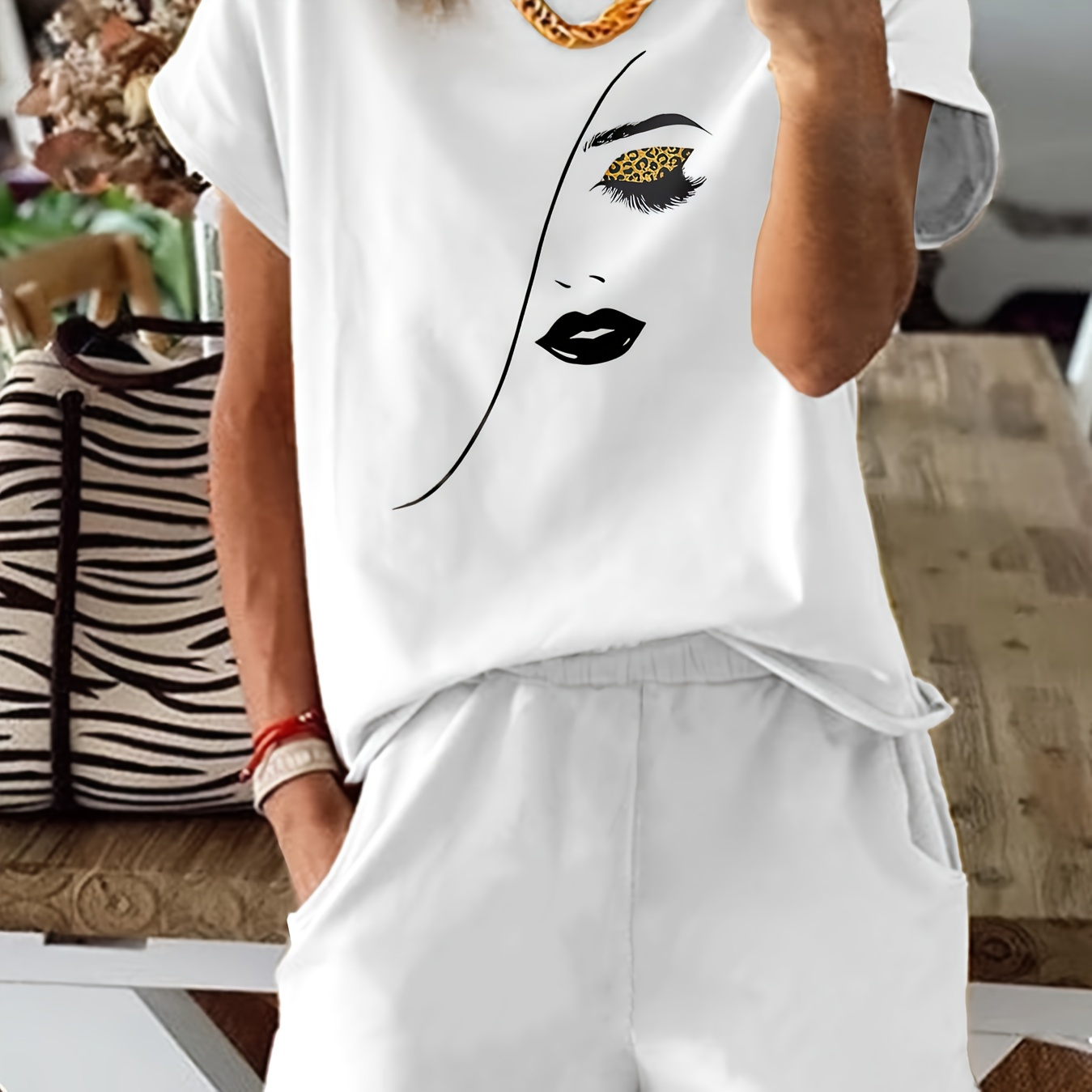 

Face Print 2 Piece Set, Short Sleeve Crew Neck T-shirt & Elastic Waist Slant Pocket Shorts Outfits, Women's Clothing
