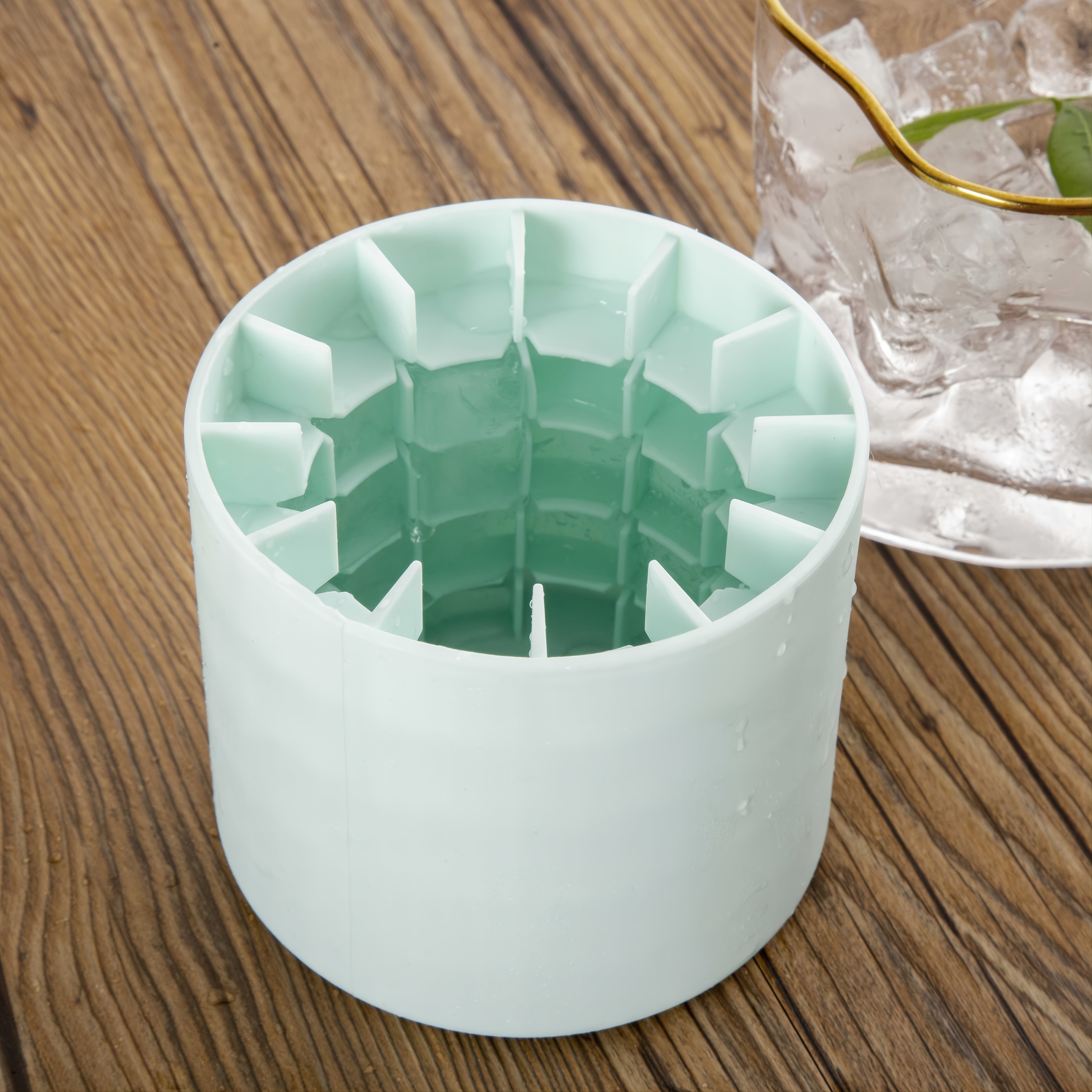 Ice Bucket,Large Silicone Ice Bucket & Ice Mold with