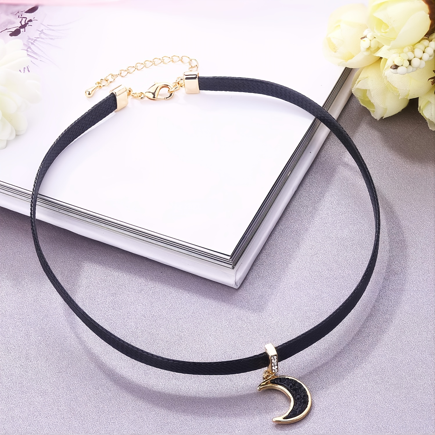 Star and moon hot sale necklace choker