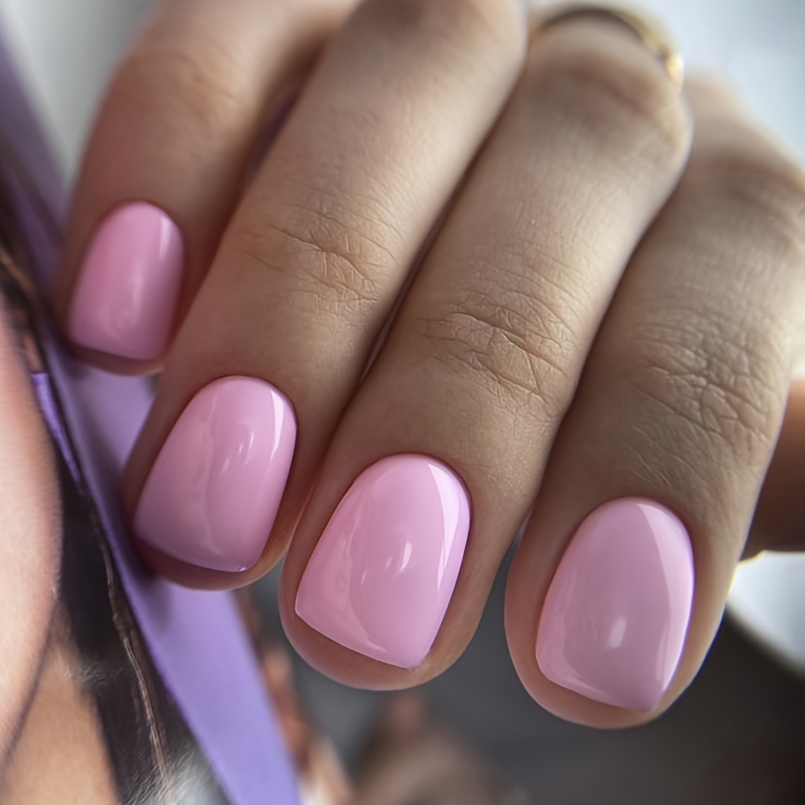 

24pcs Glossy Pinkish Press On Nails Short Square Fake Nails Elegant Style False Nails Solid Color Full Cover Fake Nails For Women Girls Daily Wear