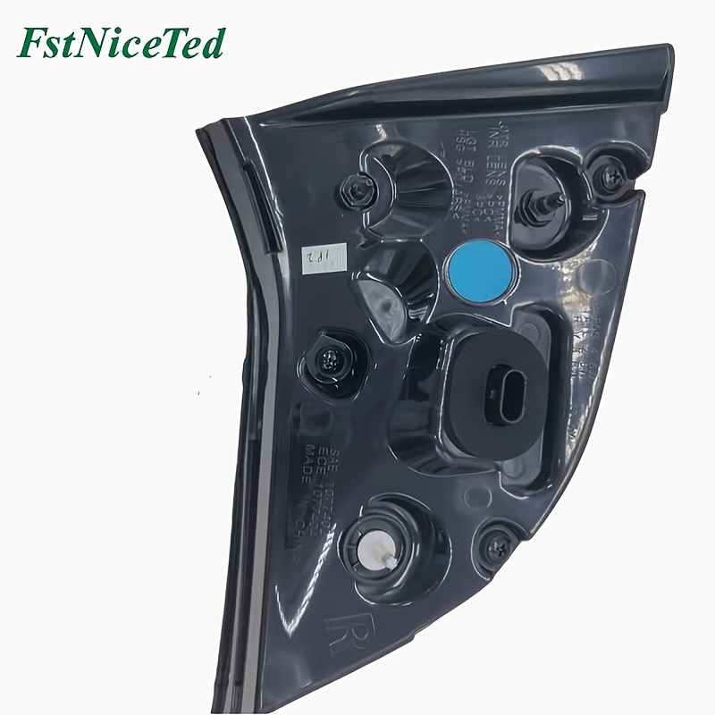 Feu arrière intérieur (conduite à droite) pour Tesla modèle 3 nouveau/MY OE: 1502089-00-B_voghion.com