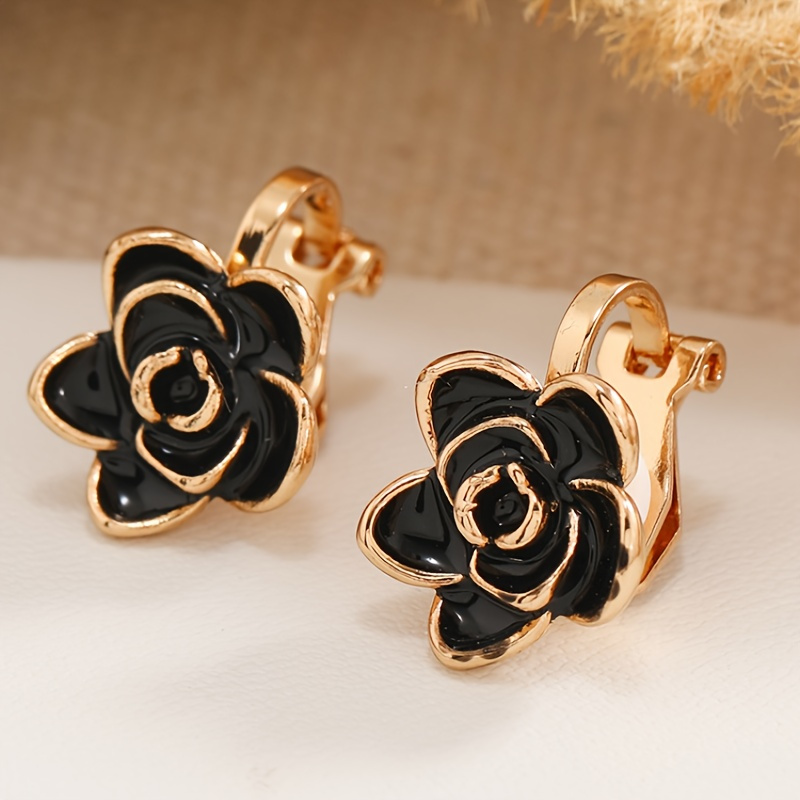 

Chic Camellia Flower Clip-on Earrings For Ladies - Fashionable Vintage-inspired Non-piercing Ear Clips, Zinc Alloy, Simple Geometric Design, Versatile For Daily Wear And Gifts - 1 Pair