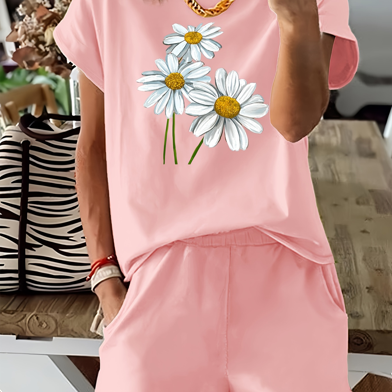 

Floral Print 2 Piece Set, Short Sleeve T-shirt & Shorts, Women's Clothing