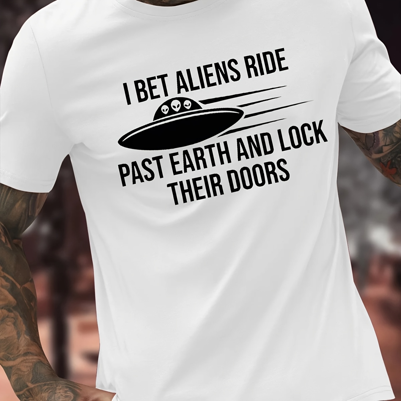 

Alien Ride Past Earth Print Men's Crew Neck T-shirt, Short Sleeve Versatile Casual Summer Clothes