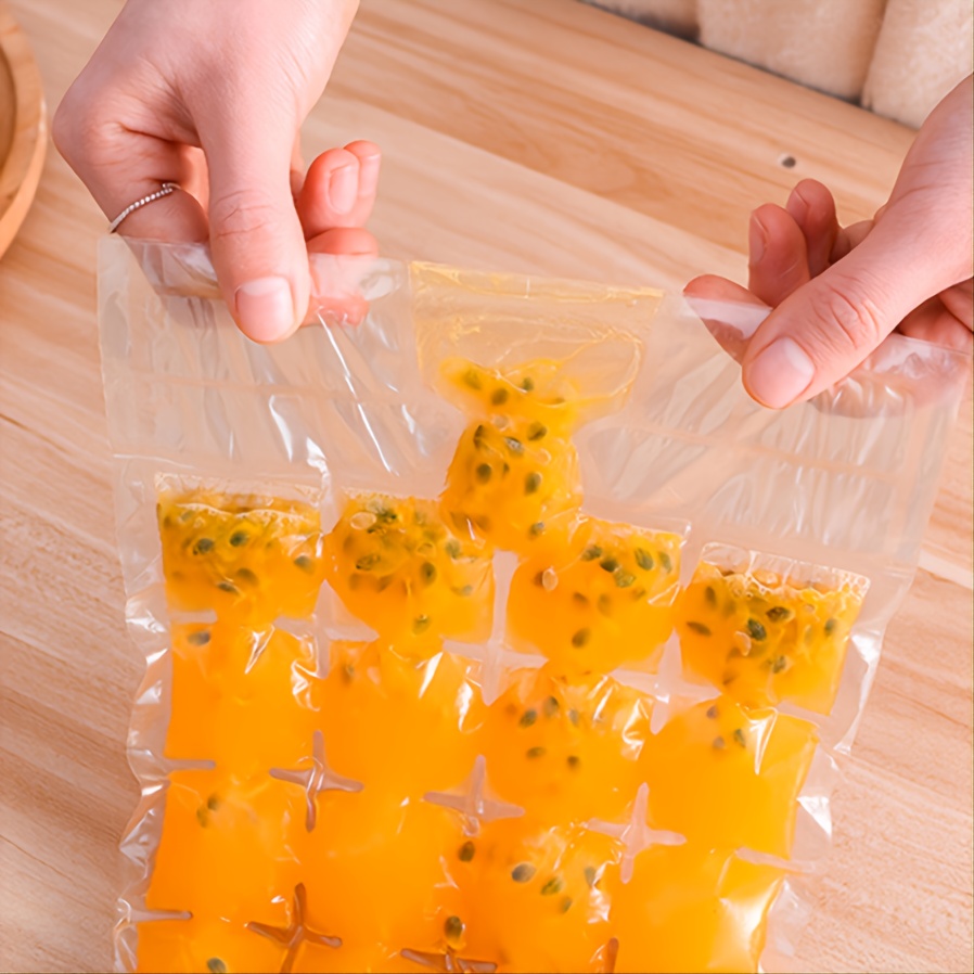 Tredoni 20 Disposable Ice Cube Bags (24 Cubes per Bag) with Automatic  Self-Sealing