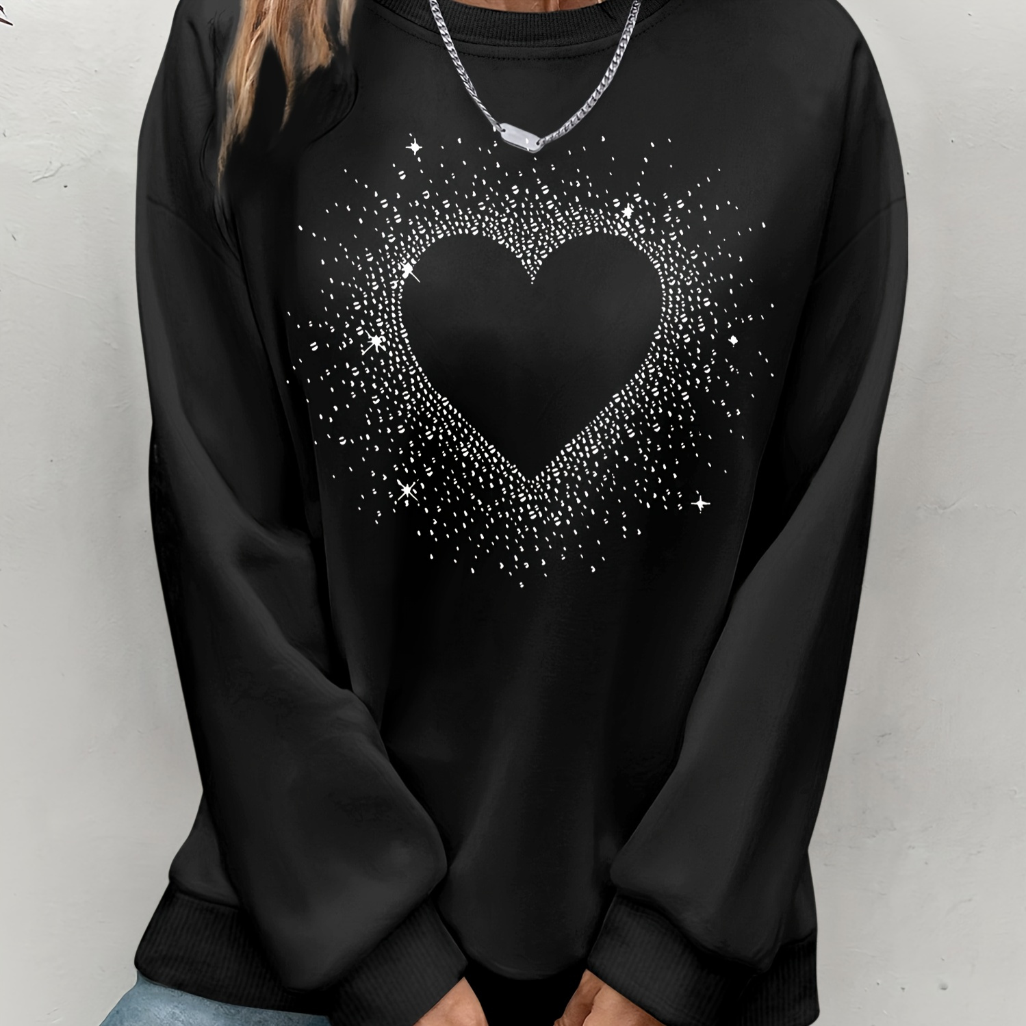 

Women's Casual Heart Print Sweatshirt - Cozy Long Sleeve Crew Neck Pullover, Fall & Winter, Machine Washable