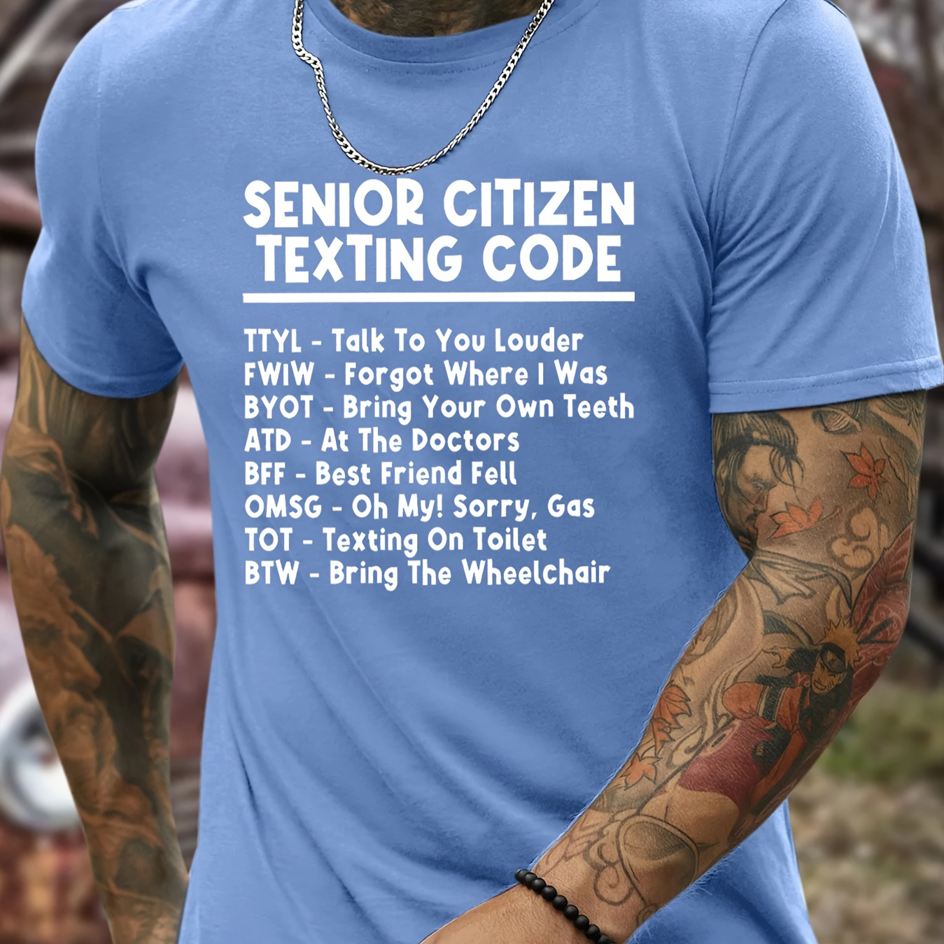

Senior Citizen Texting Code Letter Graphic Print Men's Creative Top, Casual Short Sleeve Crew Neck T-shirt, Men's Clothing For Summer Outdoor