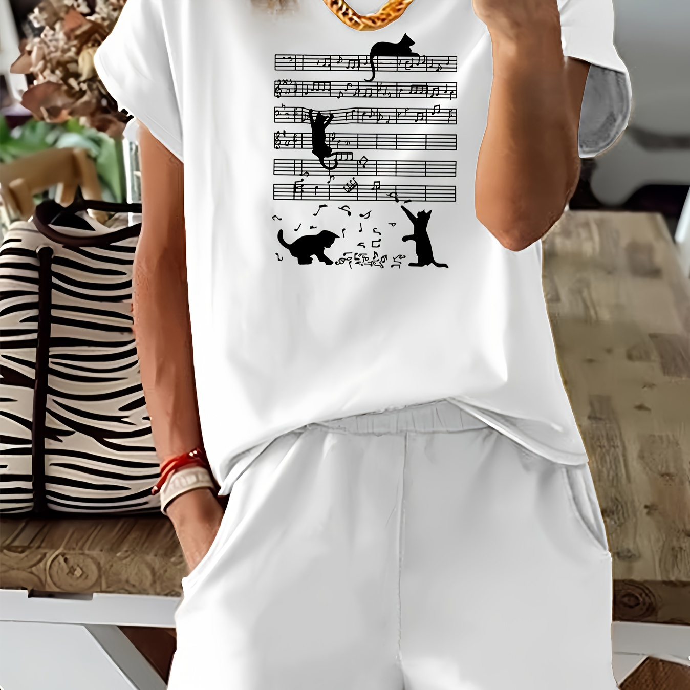 

Women's Cat Print T-shirt & Shorts Set - Stretchy Polyester , Machine Washable, Crew Neck, Summer Outfit With Pockets, In Blue/white