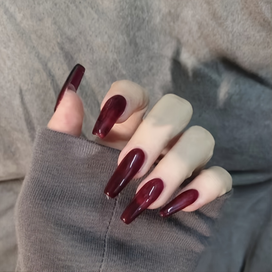 The Best Dark Red Nail Polishes for Winter 2017 | Glamour