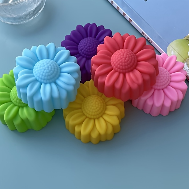 

6- Daisy Flower Shaped Silicone Cake Molds - Versatile, Baking Pans For Cupcakes, Soap Making & Diy Crafts - , Easy To Clean Silicone Moulds For Valentine's Day And Special Occasions